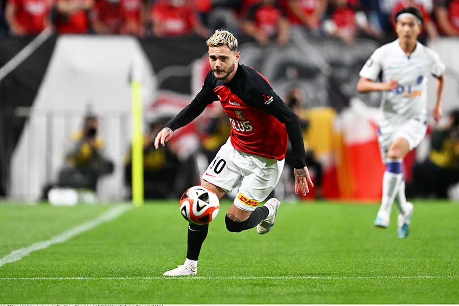 浦和時代のダヴィド・モーベルグ【写真：徳原隆元/アフロ】