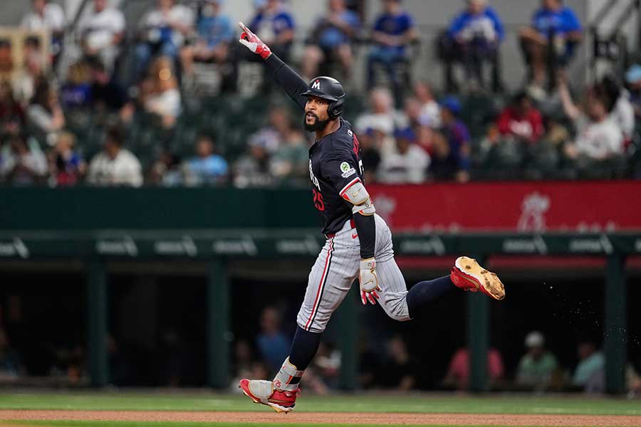 ツインズのバイロン・バクストン【写真：AP/アフロ】