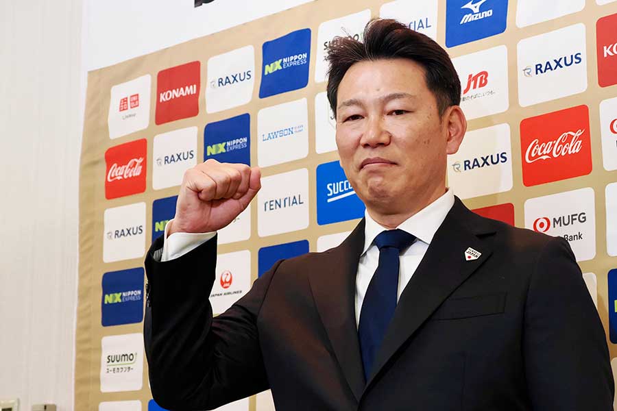 侍ジャパンメンバーを発表した井端弘和監督【写真：羽鳥慶太】