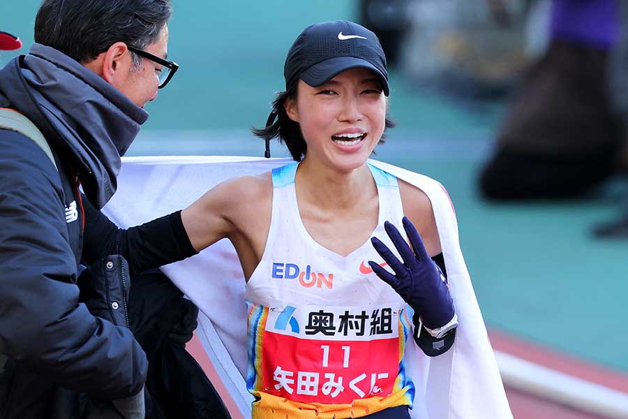 大阪国際女子マラソン、日本人トップの4位に入った矢田みくに【写真:西村尚己/アフロスポーツ】