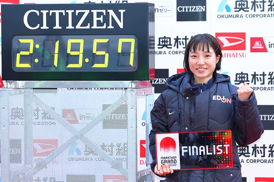 大阪国際女子マラソンで日本人トップの4位に入った矢田みくに【写真:西村尚己/アフロスポーツ】