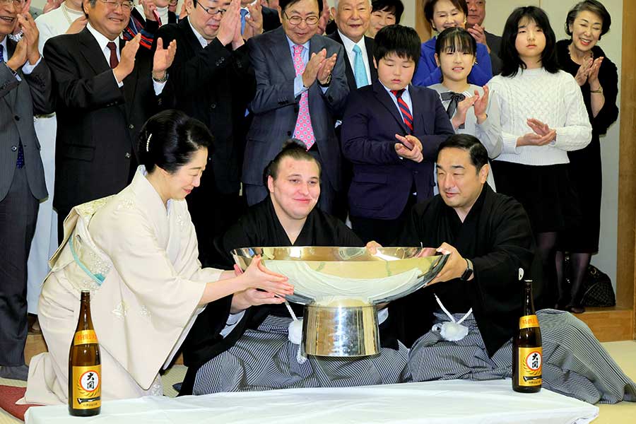 大相撲初場所で優勝した安青錦【写真:スポーツ報知/アフロ】