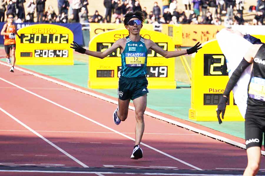 第74回別府大分毎日マラソン、日本人2位でゴールした黒田朝日【写真:澤田直人】