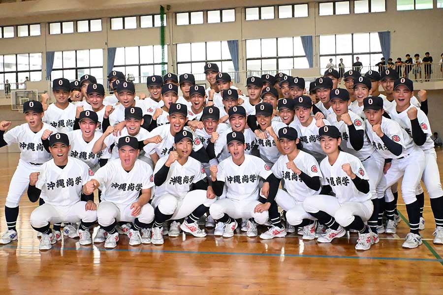 センバツ出場を決め、本番に向けて意気込む沖縄尚学のメンバー【写真：長嶺真輝】