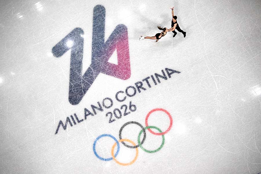 フィギュアスケート団体戦の解説が話題【写真：ロイター】