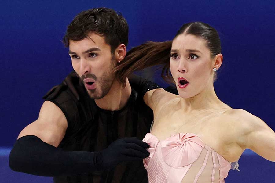 団体戦4番手で登場したギヨーム・シゼロン（左）とロランス・フルニエ・ボードリー【写真：ロイター】