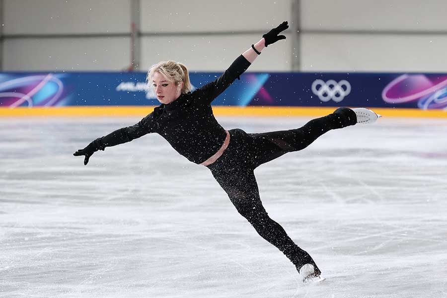 現地で練習を行うアンバー・グレン【写真：ロイター】