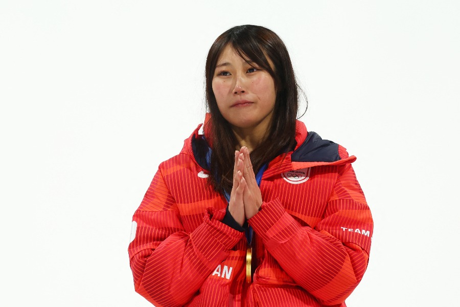 スノーボード女子ビッグエアで金メダルを獲得した村瀬心椛【写真：ロイター】