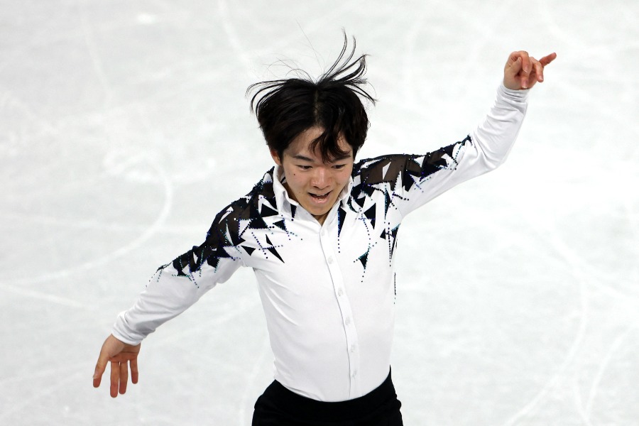 ショートプログラムに出場したフィギュアスケート男子の鍵山優真【写真：ロイター】