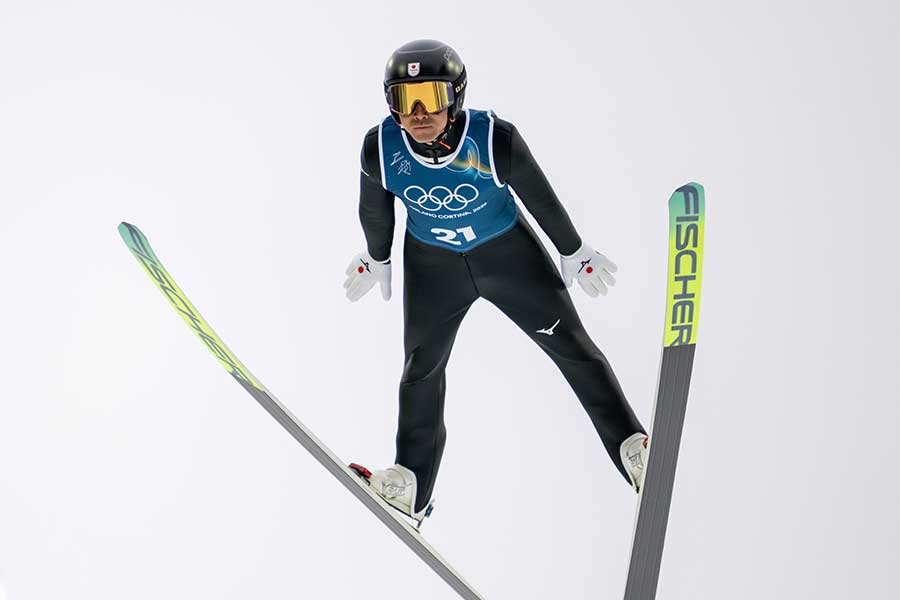 ノルディックスキー複合代表の渡部暁斗【写真：アフロ】