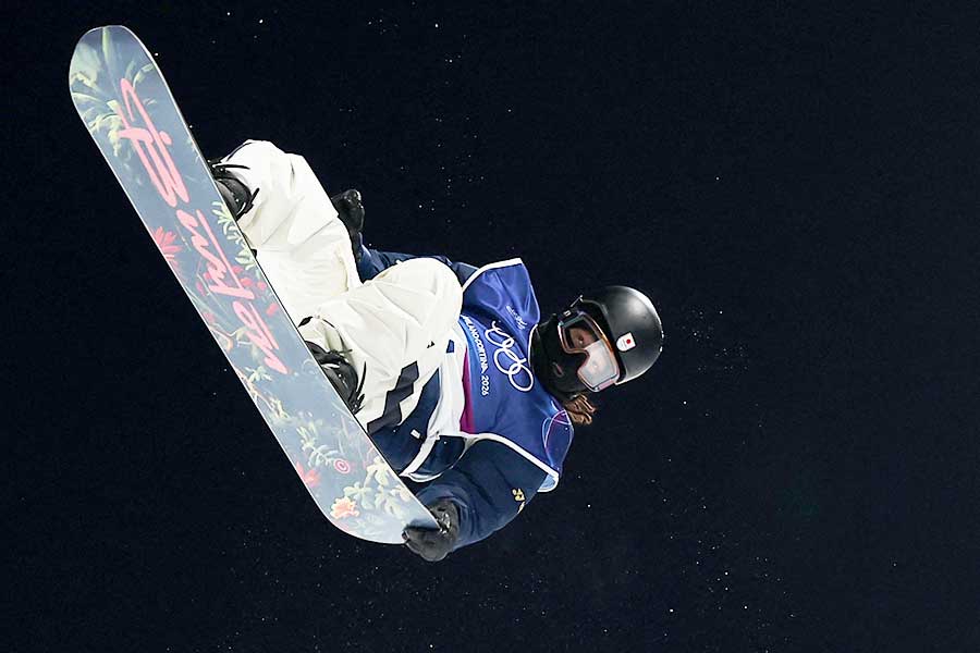 ミラノ・コルティナ五輪、予選1回目のランに臨んだ平野歩夢【写真：ロイター】