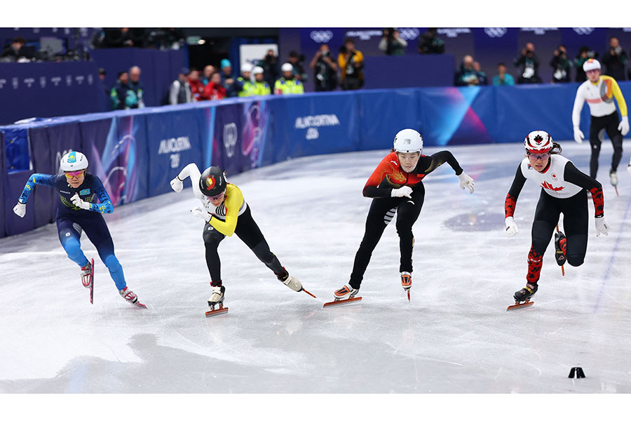 ショートトラック混合団体リレーで中国は4位となった【写真：ロイター】