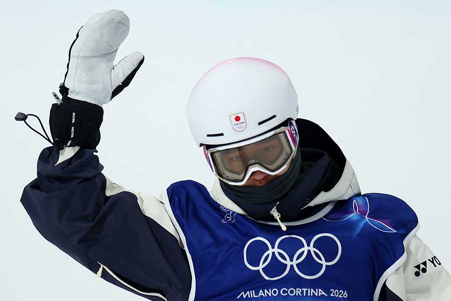 スノーボード男子ハーフパイプ予選を突破した戸塚優斗【写真：ロイター】