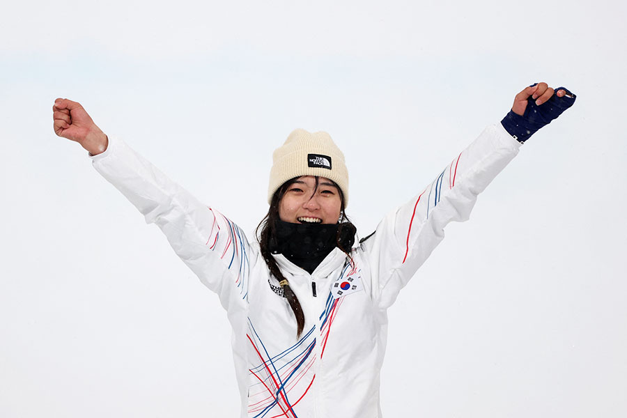スノーボード女子ハーフパイプで優勝した韓国のチェ・ガオン【写真：ロイター】
