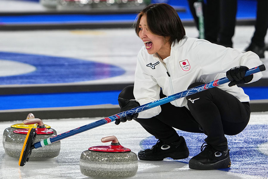 カーリング女子日本のスキップ吉村紗也香【写真：AP/アフロ】