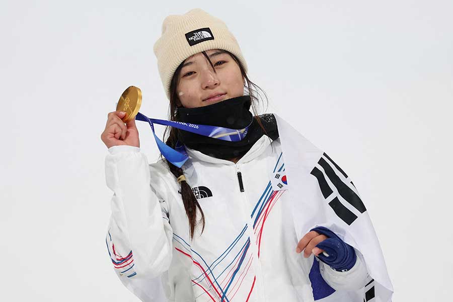 スノーボード女子ハーフパイプで優勝した韓国のチェ・ガオン【写真：ロイター】
