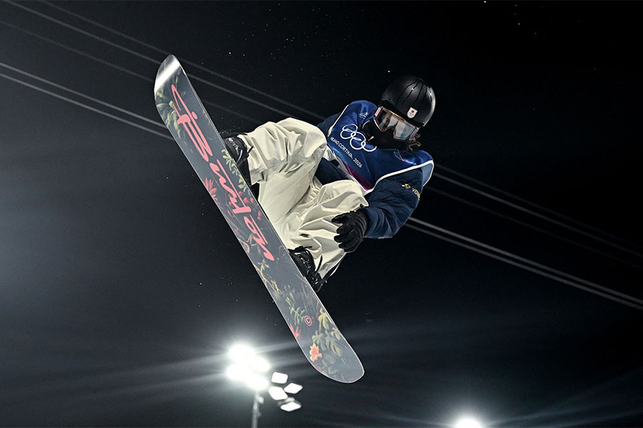スノーボード男子ハープパイプ決勝に出場する平野歩夢【写真：ロイター】