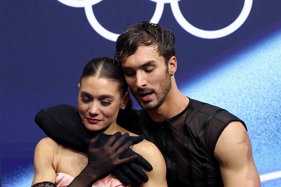 アイスダンス銀メダルのボードリー、シゼロン組【写真:ロイター】