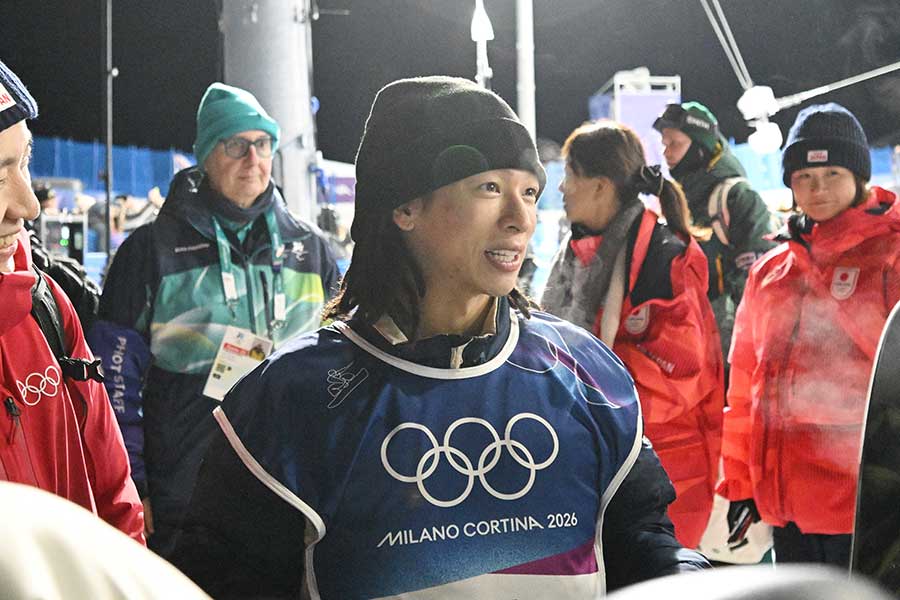 スノーボード男子ハーフパイプに出場する平野歩夢【写真：松尾/アフロ】