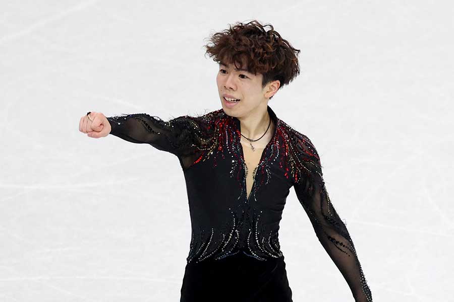 銅メダルを獲得した佐藤駿【写真：ロイター】