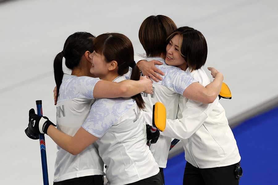 カーリング日本代表【写真：ロイター】