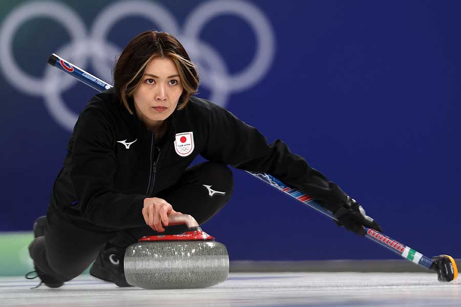 韓国戦に出場したスキップ・吉村紗也香【写真：ロイター】