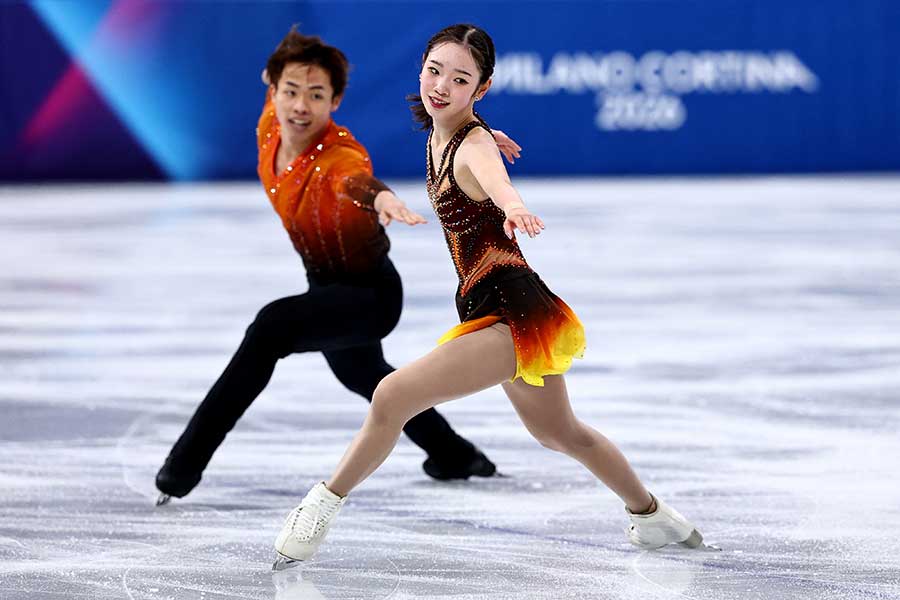 フィギュアスケート・ペアのSPで19位に終わった長岡柚奈・森口澄士組【写真:ロイター】