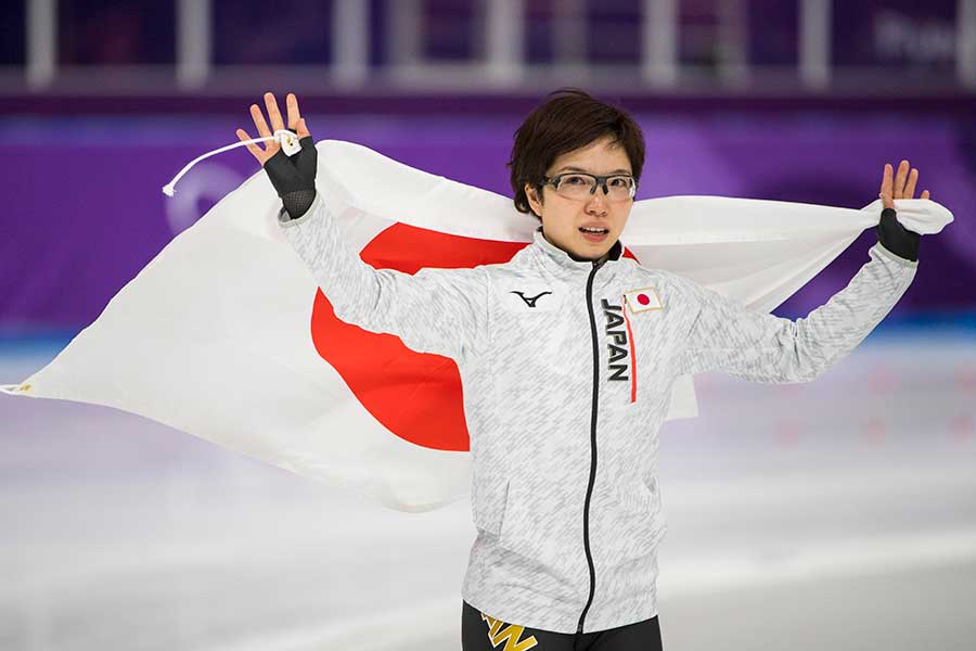 平昌五輪で金メダル獲得した小平奈緒【写真：エンリコ/アフロスポーツ】