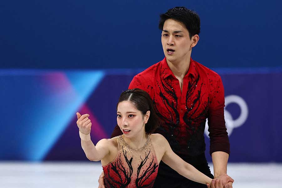ペアSPで熱演する三浦璃来、木原龍一組【写真:ロイター】