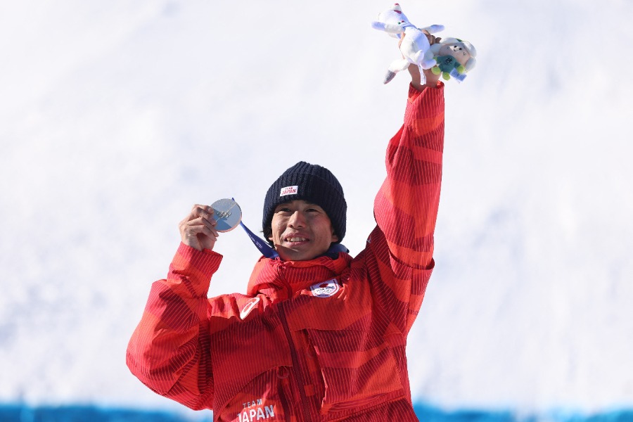 銀メダルを獲得した堀島行馬【写真：ロイター】