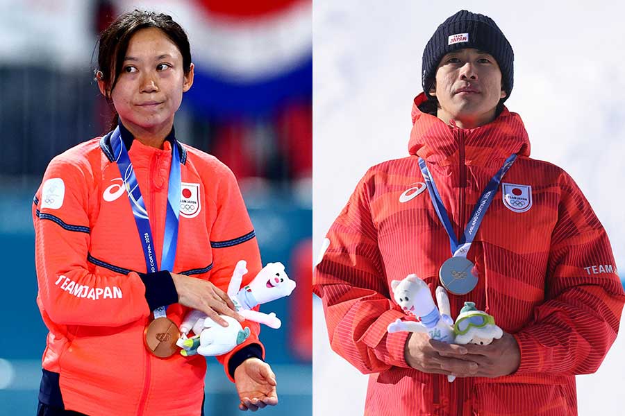 スピードスケート女子500メートル銅メダルの高木美帆（左）と男子デュアルモーグル銀メダルの堀島行真【写真：ロイター】