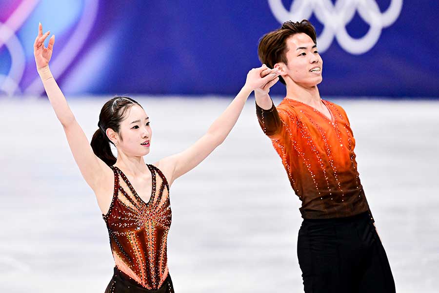 フィギュアスケート・ペアのSPで19位に終わった長岡柚奈・森口澄士組【写真：Raniero Corbelletti/アフロスポーツ】