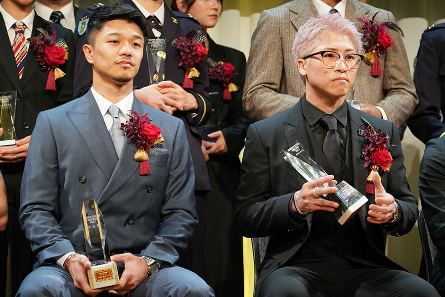 中谷潤人（左）と井上尚弥【写真：澤田直人】