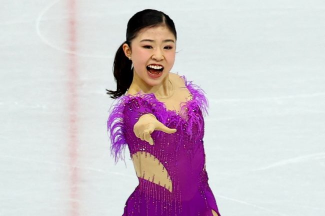 21歳フィギュア女子が突然…隣で微笑む男性の正体「やっとこの時が来た