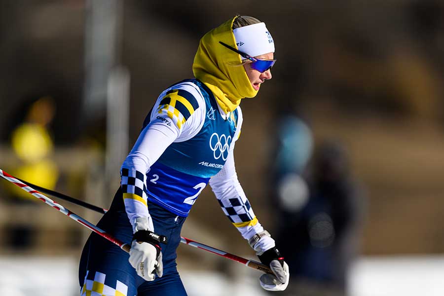 クロスカントリースキー女子団体スプリントフリーで珍事発生【写真：アフロ】