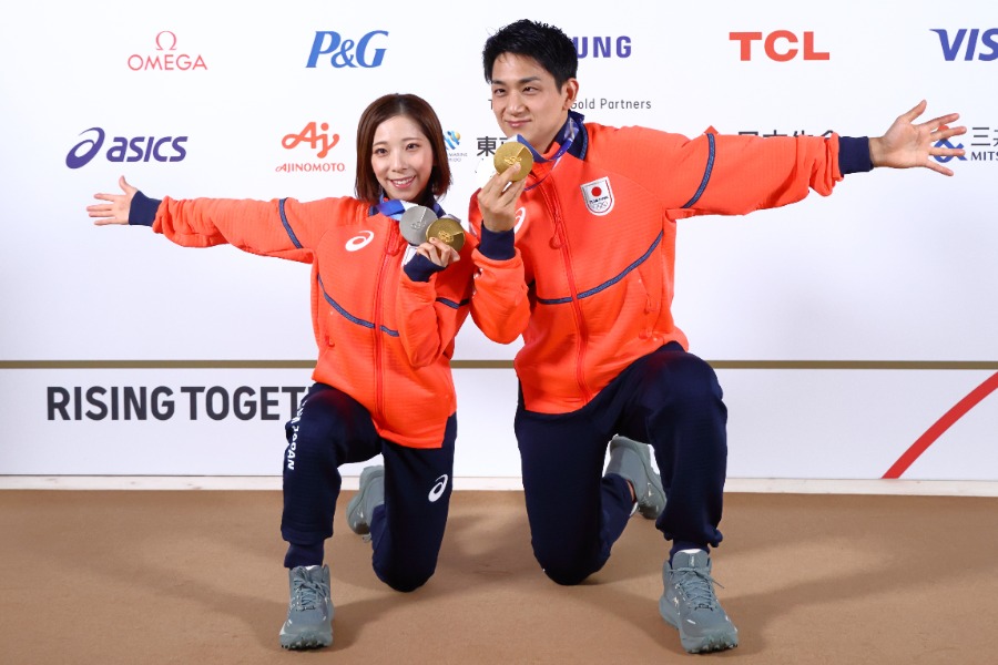 金メダルを獲得した三浦璃来、木原龍一組【写真:西村尚己/アフロスポーツ】