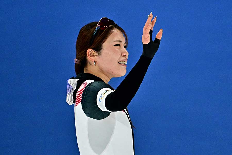 スピードスケート女子1500メートルに出場した佐藤綾乃【写真:ロイター】