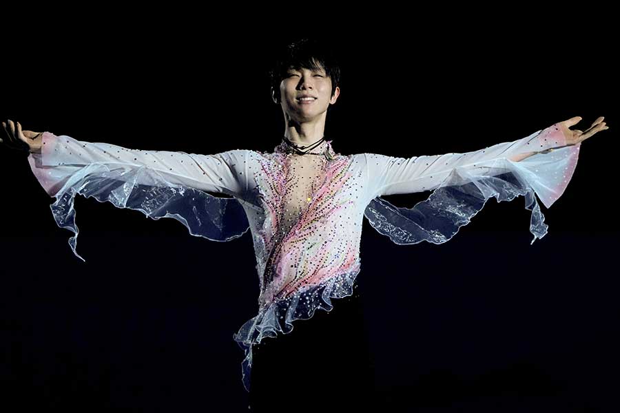 2022年北京五輪のエキシビションに出場した羽生結弦【写真:新華社/アフロ】