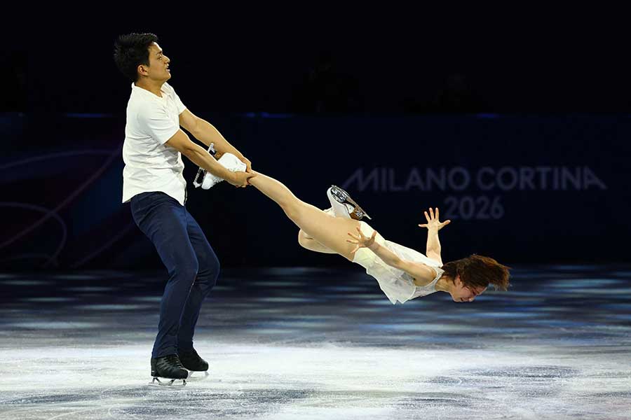 フィギュアスケート・エキシビションに登場した三浦璃来・木原龍一組【写真：ロイター】