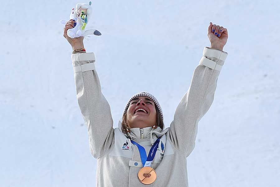 ミラノ・コルティナ五輪のフリースタイルスキー女子モーグルで銅メダルを獲得したペリーヌ・ラフォン【写真：ロイター】