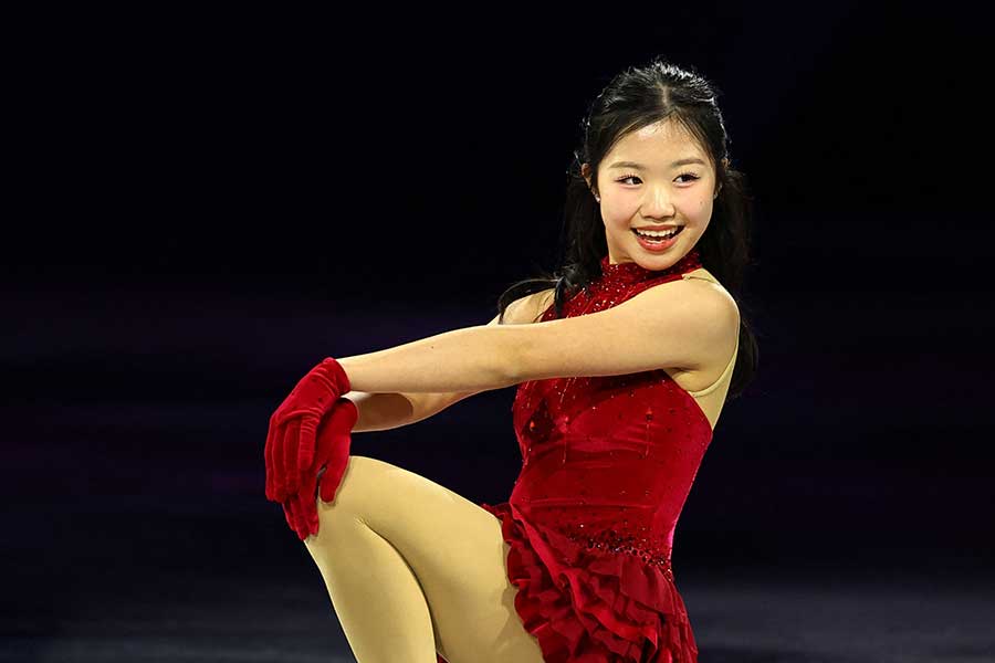 フィギュアスケート女子で銅メダルを獲得した中井亜美【写真：ロイター】