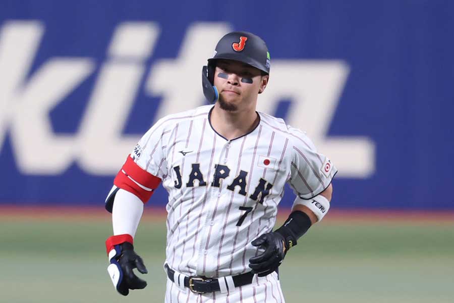 豪快3ランを放った佐藤輝明【写真： 加治屋友輝】