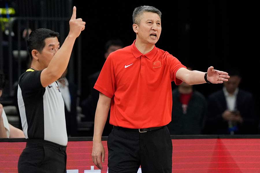 中国の郭士強ヘッドコーチ【写真：AP/アフロ】