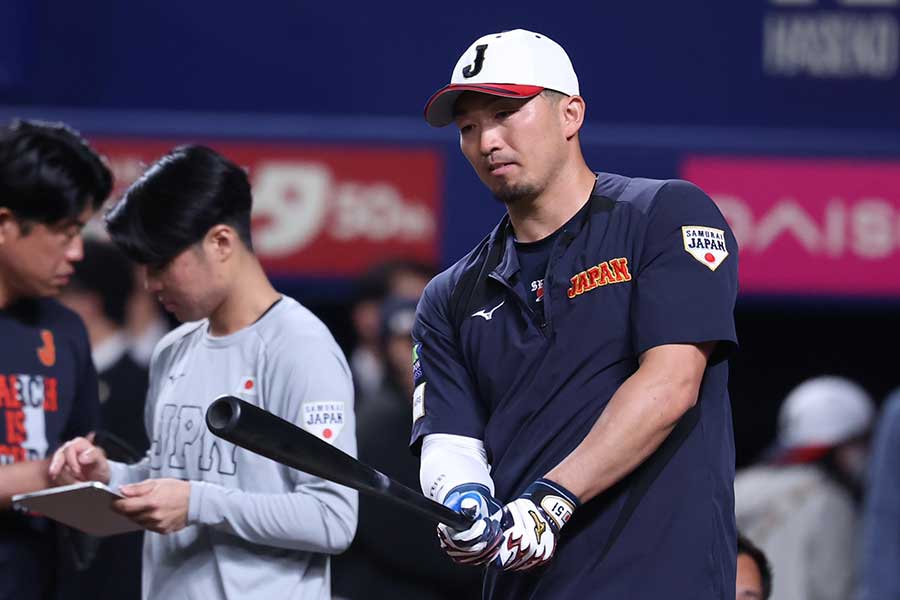 バッティング練習を行った鈴木誠也【写真：加治屋友輝】