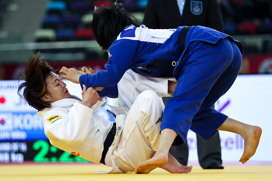 25年2月のグランドスラム・バクー大会で金メダルを獲得した【写真:AP/アフロ】