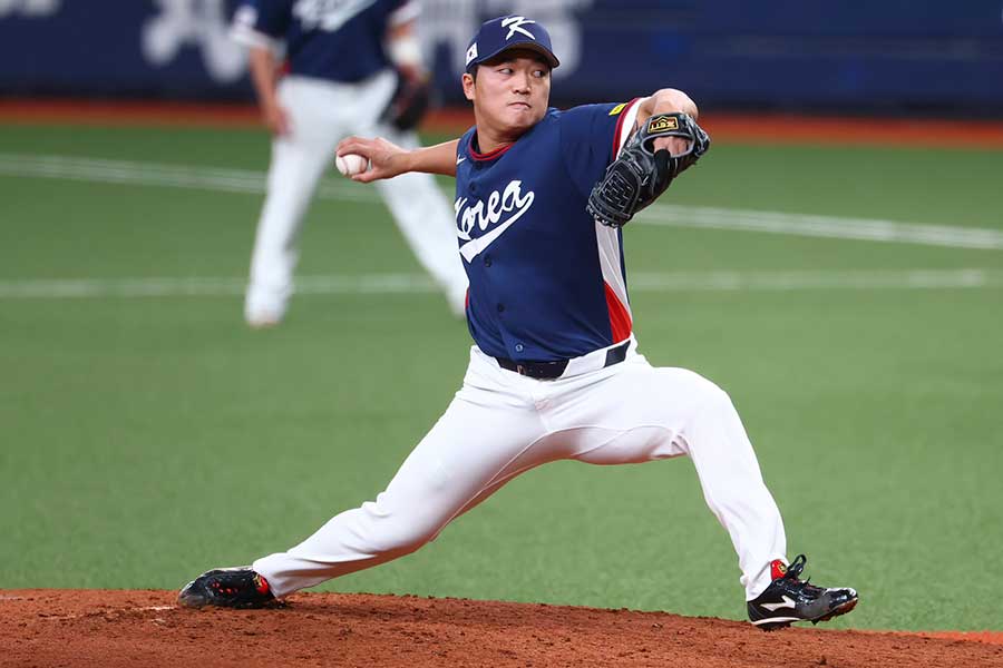 オリックス戦で登板したコ・ウソク投手【写真： 加治屋友輝】