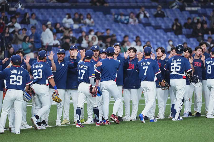 オリックスと対戦した韓国代表【写真:小林靖】