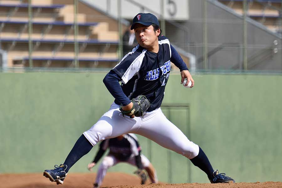 山本独特の投球フォームには、豪州打線も戸惑った【写真：羽鳥慶太】