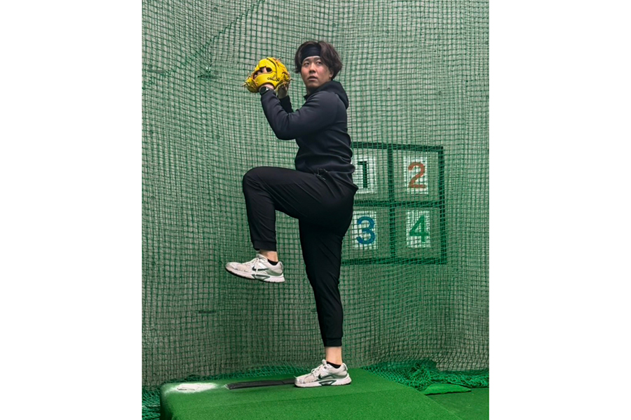 軟式で157.6キロを記録したNEOLABトレーナー・須永悦司さん【写真：NEOLAB提供】
