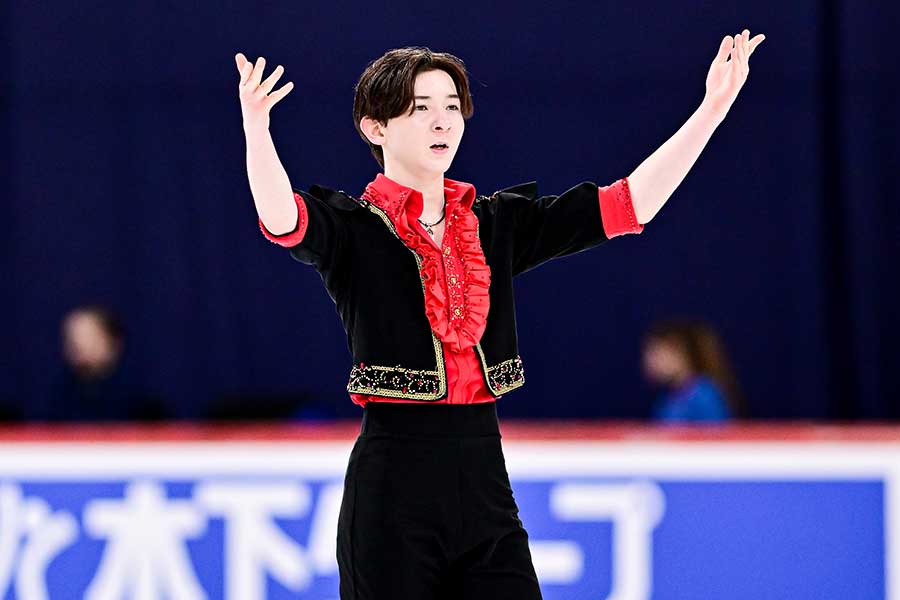 世界ジュニア選手権で首位発進した中田璃士【写真：Raniero Corbelletti/アフロ】